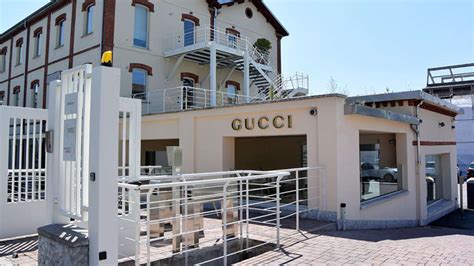 magazzini gucci novara